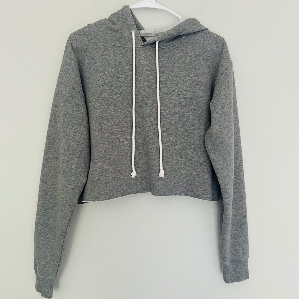 Wild Fable Gray Cropped Hoodie Raw Hem Sweatshirt Small Heathered Fleece Hooded